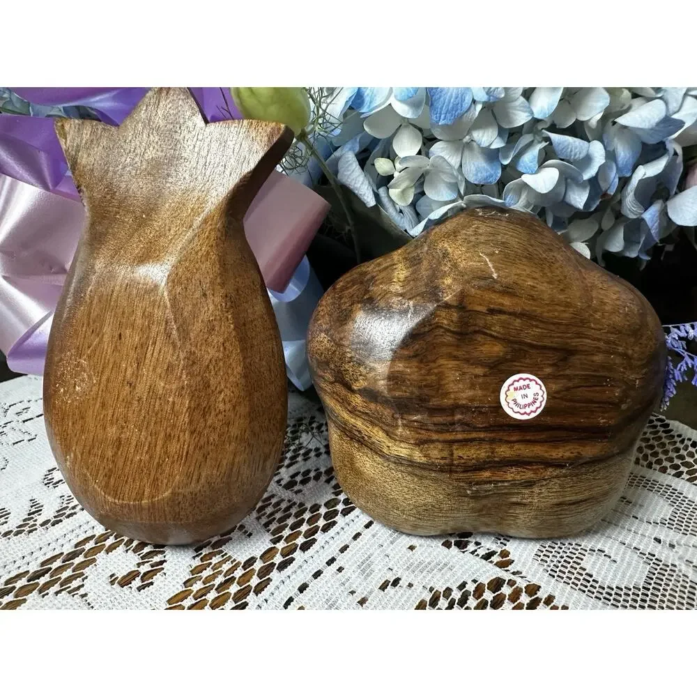 Set Of 2 Vintage Hand Carved Hawaiian Monkey Pod Wood Pineapple & Star Dishes